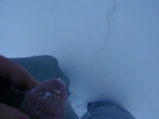 Pissing in snow